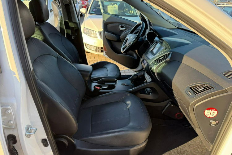 Hyundai ix35 skóra, panorama, grzane fotele, 4x4 zdjęcie 30