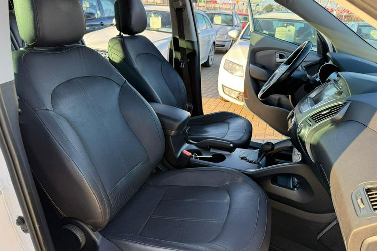 Hyundai ix35 skóra, panorama, grzane fotele, 4x4 zdjęcie 9