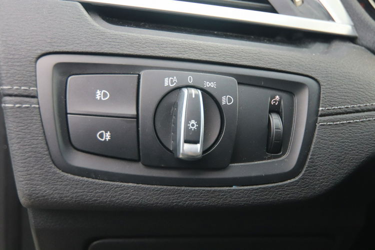 BMW X1 automat,  navi,  skóra,  klimatronic,  panoramiczny dach,  zarejestrowany zdjęcie 9