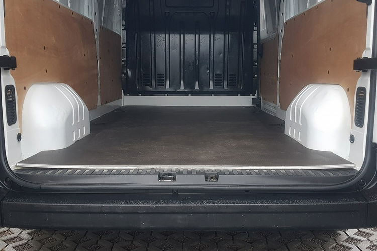 Renault Master L3H2 KLIMA DŁUGI WYSOKI BLASZAK VAN FURGON KRAJOWY 6-BIEGÓW zdjęcie 33