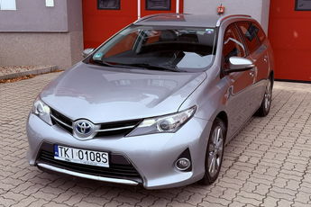 Toyota Auris 1.8 Hybryda| | Gwarancja | Bogate wyposażenie | Zadbany