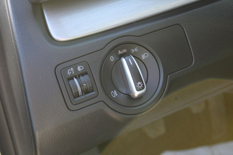 Volkswagen Passat 2.0TDi Grzane fotele szyba czołowa SalonPL Gwarancja zdjęcie 15