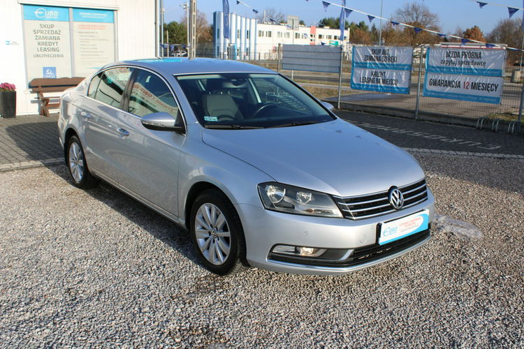 Volkswagen Passat 2.0TDi Grzane fotele szyba czołowa SalonPL Gwarancja zdjęcie 3
