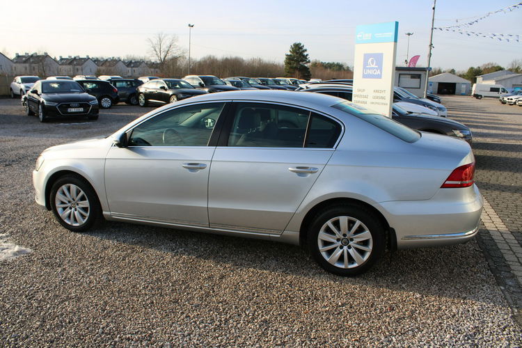 Volkswagen Passat 2.0TDi Grzane fotele szyba czołowa SalonPL Gwarancja zdjęcie 8