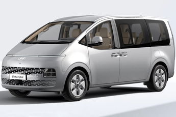 Hyundai HYUNDAI Staria 1.6 T-GDI HEV Smart VIP aut