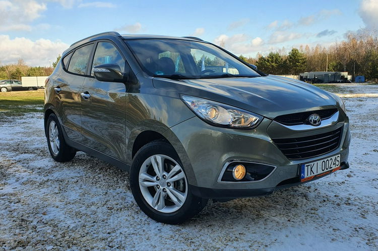 Hyundai ix35 2.0i 163KM # Climatronic # Parktronic # PółSkóra # Śliczny Kolor zdjęcie 3