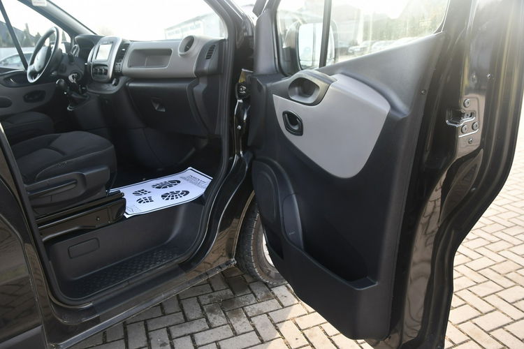 Renault Trafic 1.6tdci 6 Osób, Navi, Klima.Parktronic, Hak.. zdjęcie 17