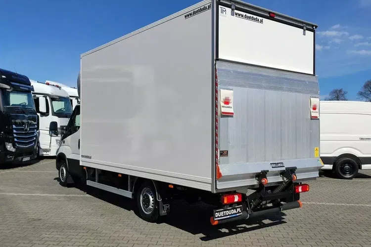 Iveco Daily 35S18 zdjęcie 18