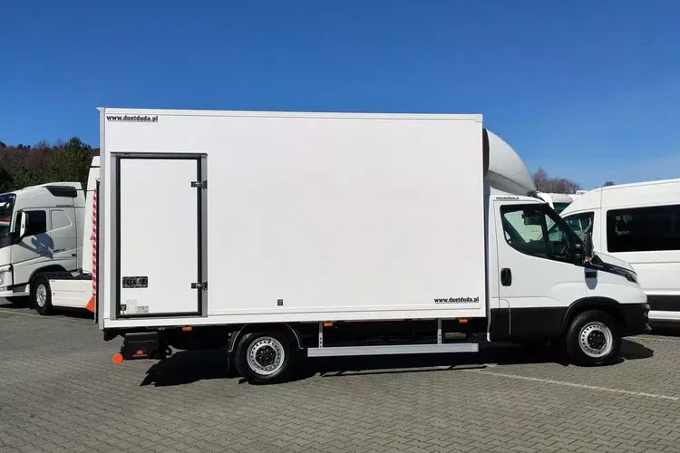 Iveco Daily 35S18 zdjęcie 7