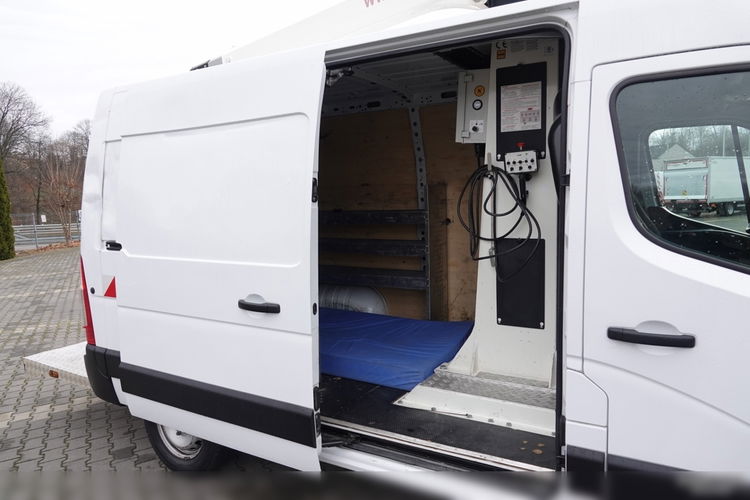 Renault MASTER / PODNOŚNIK KOSZOWY – 10, 5 metra / BLASZAK + WZWYŻKA / SPROWADZONY / PO KONTRAKCIE SERWISOWYM zdjęcie 25