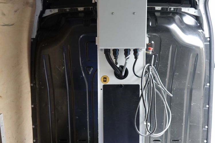 Renault MASTER / PODNOŚNIK KOSZOWY – 10, 5 metra / BLASZAK + WZWYŻKA / SPROWADZONY / PO KONTRAKCIE SERWISOWYM zdjęcie 30
