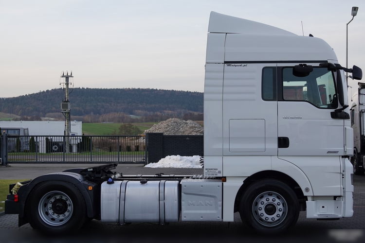 MAN TGX 18.460 / OPONY 100% / ZBIORNIKI 1400L / NAVI / PO KONTRAKCIE SERWISOWYM  zdjęcie 10