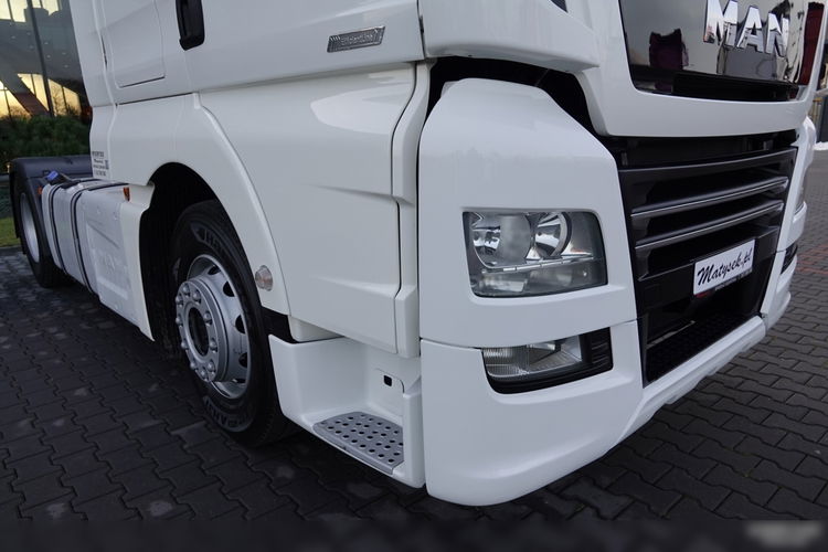 MAN TGX 18.460 / OPONY 100% / ZBIORNIKI 1400L / NAVI / PO KONTRAKCIE SERWISOWYM  zdjęcie 11