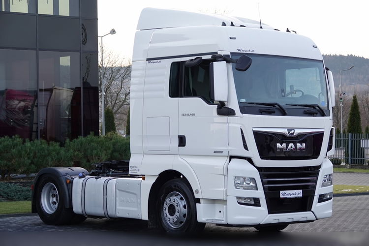 MAN TGX 18.460 / OPONY 100% / ZBIORNIKI 1400L / NAVI / PO KONTRAKCIE SERWISOWYM  zdjęcie 1