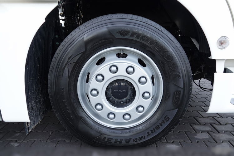 MAN TGX 18.460 / OPONY 100% / ZBIORNIKI 1400L / NAVI / PO KONTRAKCIE SERWISOWYM  zdjęcie 20