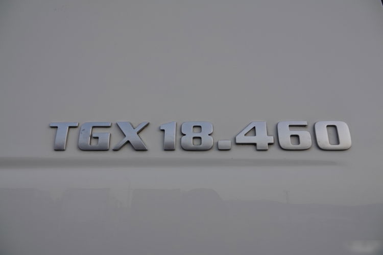 MAN TGX 18.460 / OPONY 100% / ZBIORNIKI 1400L / NAVI / PO KONTRAKCIE SERWISOWYM  zdjęcie 23