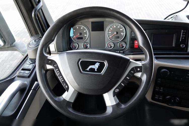 MAN TGX 18.460 / OPONY 100% / ZBIORNIKI 1400L / NAVI / PO KONTRAKCIE SERWISOWYM  zdjęcie 30