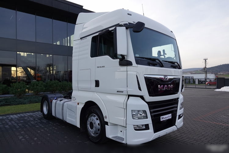 MAN TGX 18.460 / OPONY 100% / ZBIORNIKI 1400L / NAVI / PO KONTRAKCIE SERWISOWYM  zdjęcie 3