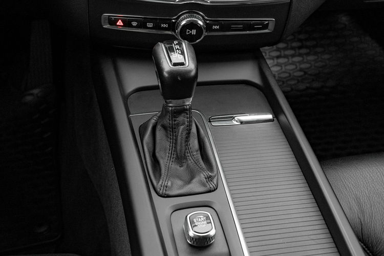 Volvo XC 60 GD2F163#D4 AWD Momentum Skóra Kamera 360 Podgrz. szyba Salon PL VAT23% zdjęcie 21