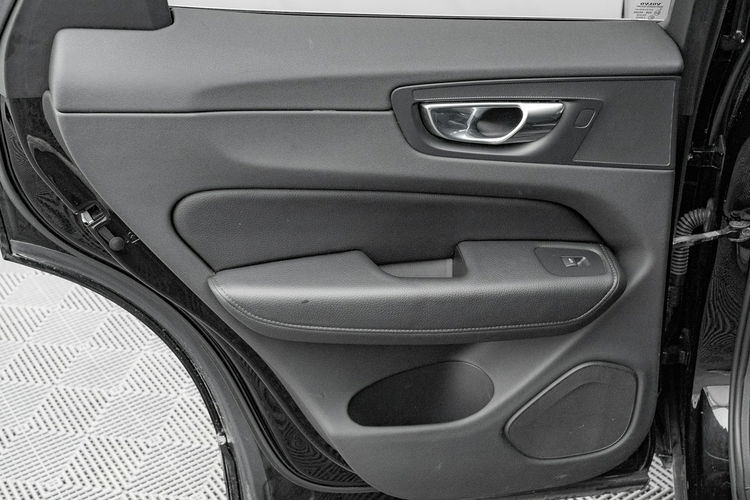 Volvo XC 60 GD2F163#D4 AWD Momentum Skóra Kamera 360 Podgrz. szyba Salon PL VAT23% zdjęcie 24