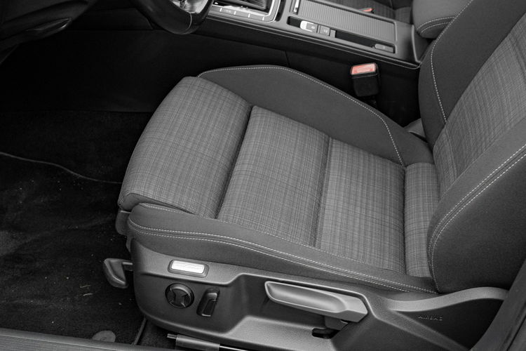Volkswagen Passat 2.0 TSI Business DSG Podgrz.f LED Cz.park Salon PL VAT23% zdjęcie 14