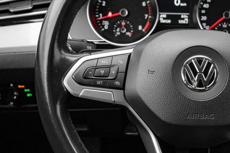 Volkswagen Passat 2.0 TSI Business DSG Podgrz.f LED Cz.park Salon PL VAT23% zdjęcie 19