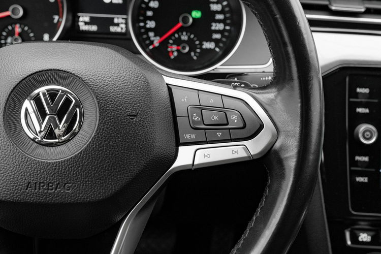 Volkswagen Passat 2.0 TSI Business DSG Podgrz.f LED Cz.park Salon PL VAT23% zdjęcie 20
