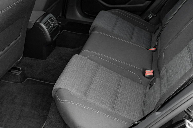 Volkswagen Passat 2.0 TSI Business DSG Podgrz.f LED Cz.park Salon PL VAT23% zdjęcie 27