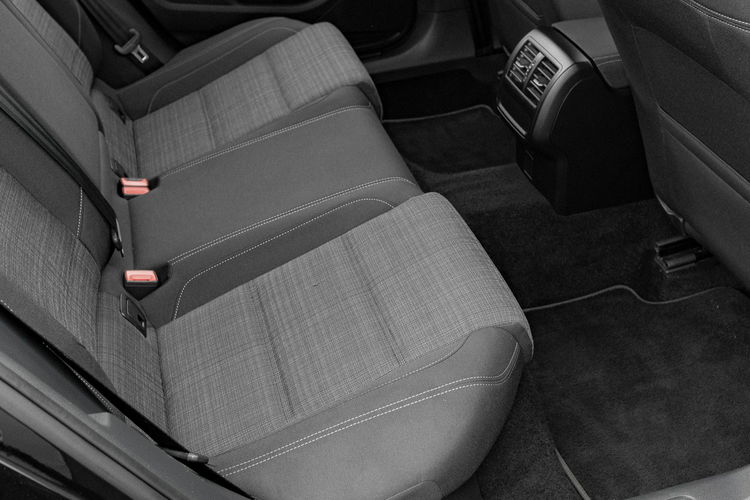 Volkswagen Passat 2.0 TSI Business DSG Podgrz.f LED Cz.park Salon PL VAT23% zdjęcie 31