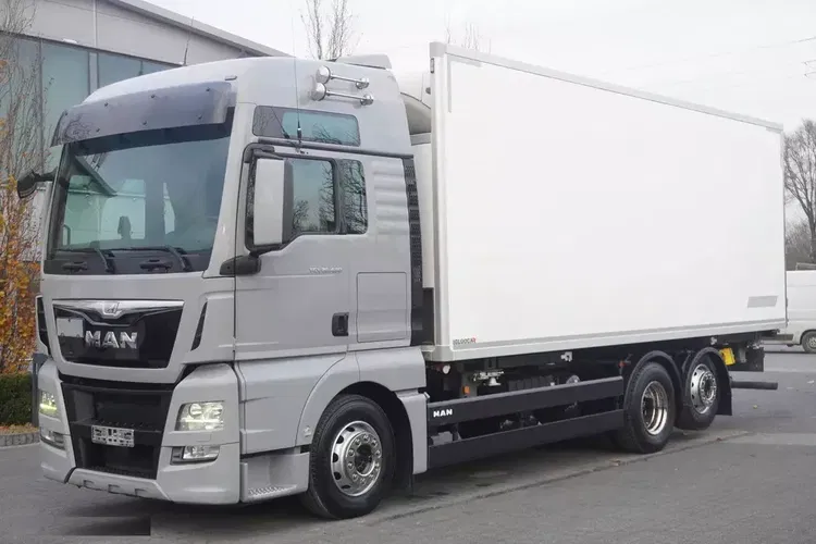 MAN TGX 26.480 / 6x2 / Chłodnia BDF Igloocar 18 palet / Thermoking zdjęcie 1