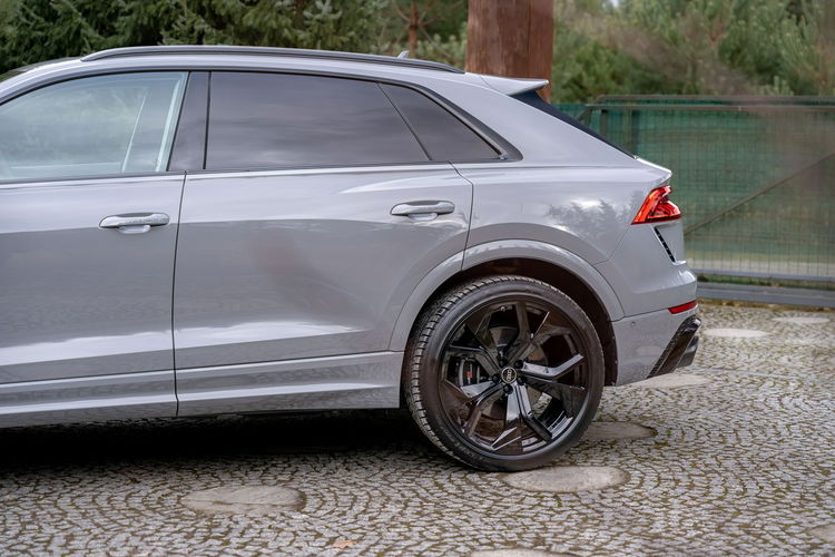 Audi RS Q8 Nardo Grey / Bezwypadkowy / SALON PL / 4.0 V8 / Masaże / Wydech RS zdjęcie 7