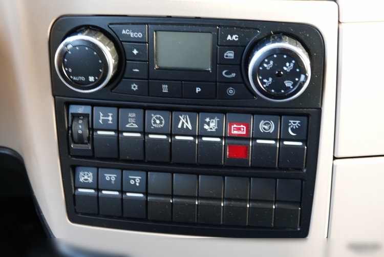 MAN TGX 26.460 / ZESTAW TANDEM PRZEJAZDOWY / 120 M3 / EURO 6 / PO KONTRAKCIE SERWISOWYM zdjęcie 54