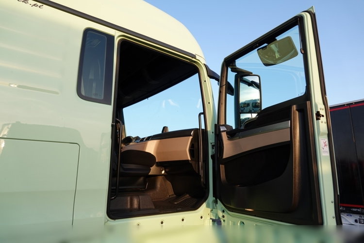 MAN TGX 26.460 / ZESTAW TANDEM PRZEJAZDOWY / 120 M3 / EURO 6 / PO KONTRAKCIE SERWISOWYM zdjęcie 61