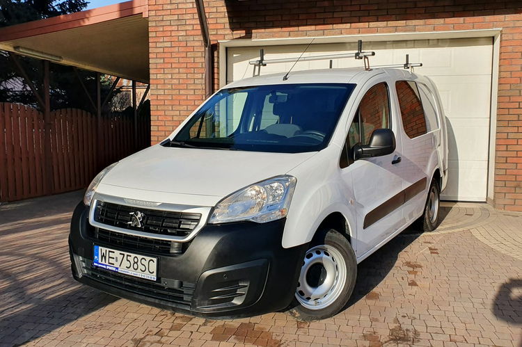 Peugeot Partner LONG , 5 osób.1.6 HDI 100 KM, SALON PL, F.vat23% 34700 netto LEASING zdjęcie 26