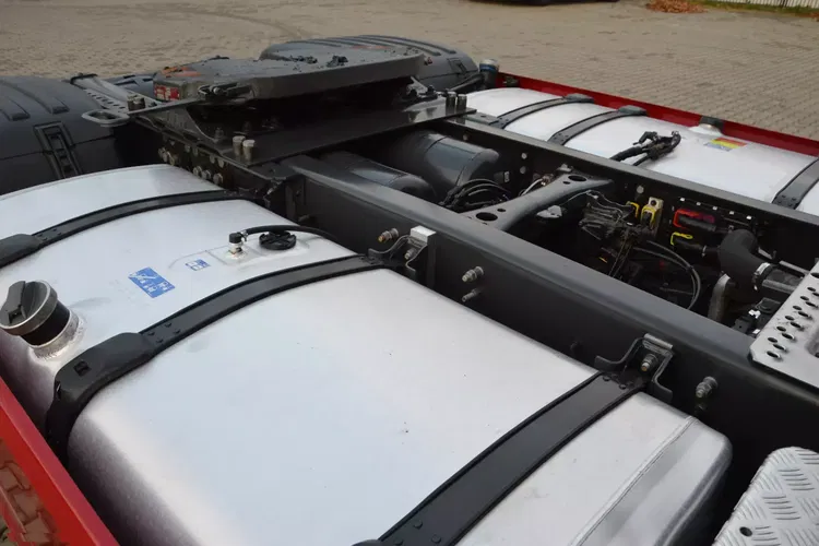 Scania R450 BEZ EGR | FULL LED | WIRTUALNY KOKPIT | NAWIGACJA | 2 ŁÓŻKA zdjęcie 16