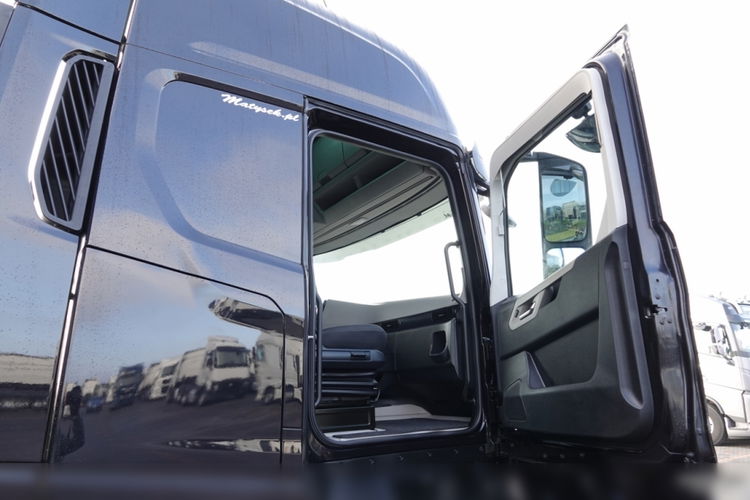 Ford F-MAX 500 / PO KONTRAKCIE SERWISOWYM zdjęcie 37