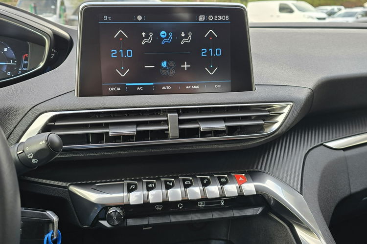 Peugeot 3008 1.5 BlueHdi 130KM / Bezwypadkowy / I-właściciel / zdjęcie 6