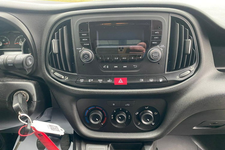 Fiat Doblo Maxi długi 1.4Tjet 120KM z Nowym LPG przebieg 39 tys km zdjęcie 11