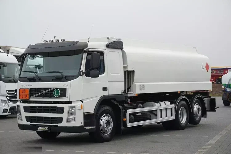 Volvo FM / 440 / AUTOCYSTERNA / 19050 L / 3 KOMORY / WYDAWKA zdjęcie 1