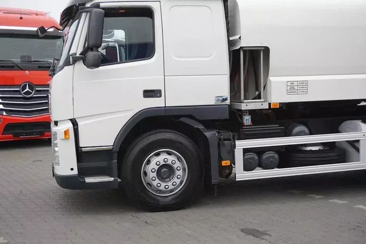 Volvo FM / 440 / AUTOCYSTERNA / 19050 L / 3 KOMORY / WYDAWKA zdjęcie 18