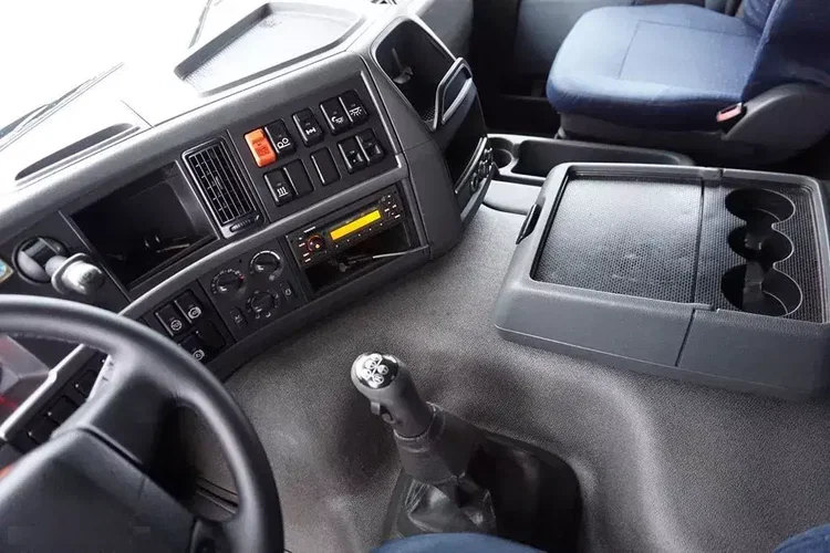 Volvo FM / 440 / AUTOCYSTERNA / 19050 L / 3 KOMORY / WYDAWKA zdjęcie 9