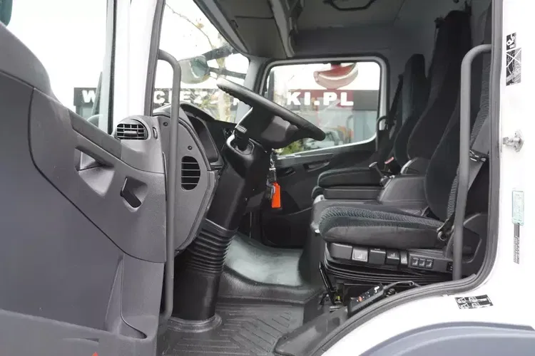 Mercedes Atego 818 / Nowa Laweta Ocynkowana zdjęcie 14