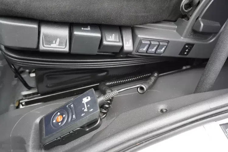 Mercedes Atego 818 / Nowa Laweta Ocynkowana zdjęcie 15