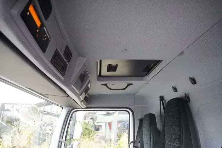 Mercedes Atego 818 / Nowa Laweta Ocynkowana zdjęcie 18