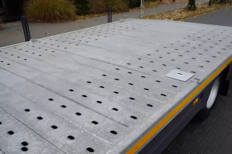 Mercedes Atego 818 / Nowa Laweta Ocynkowana zdjęcie 24