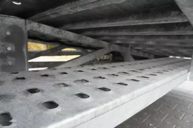 Mercedes Atego 818 / Nowa Laweta Ocynkowana zdjęcie 27