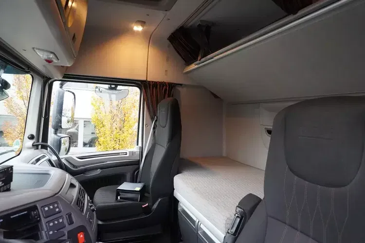 DAF XF 480 E6 6x2 / NOWA Chłodnia Lamberet 18 palet / 260 tys.km zdjęcie 11