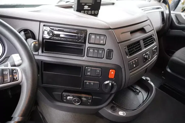 DAF XF 480 E6 6x2 / NOWA Chłodnia Lamberet 18 palet / 260 tys.km zdjęcie 15