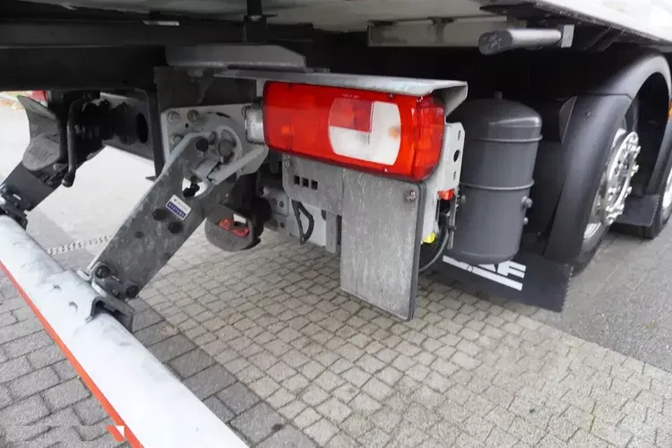 DAF XF 480 E6 6x2 / NOWA Chłodnia Lamberet 18 palet / 260 tys.km zdjęcie 24
