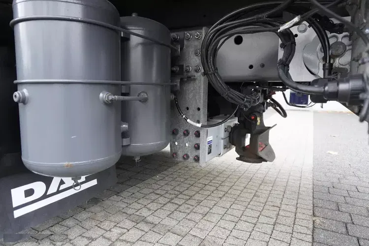 DAF XF 480 E6 6x2 / NOWA Chłodnia Lamberet 18 palet / 260 tys.km zdjęcie 25